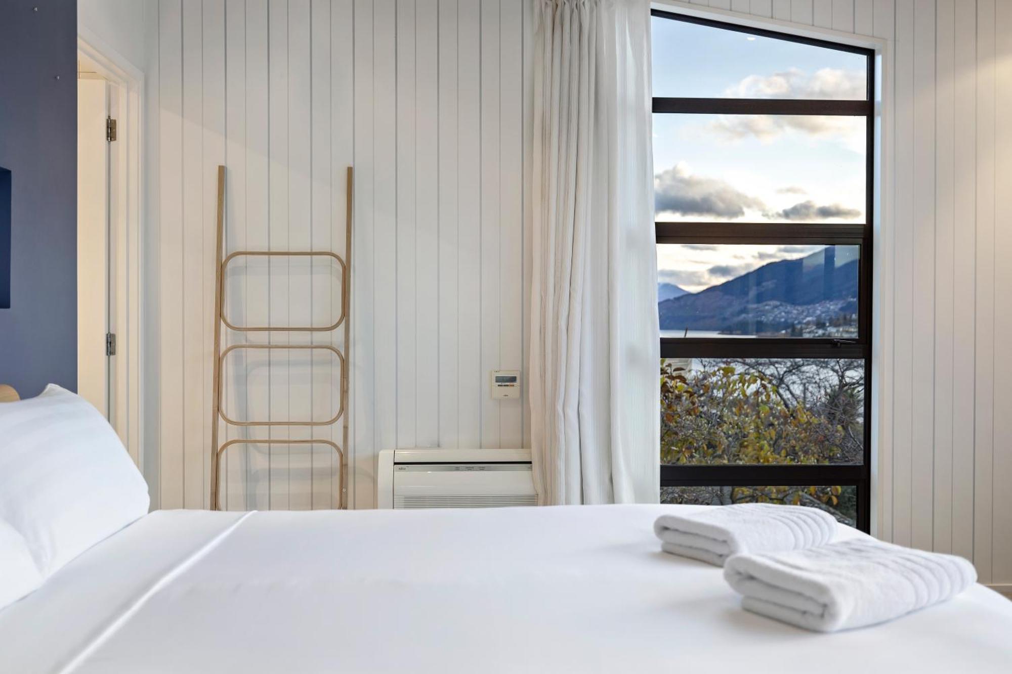 Peninsula Retreat - Spa Pool Квинстаун Экстерьер фото